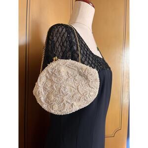 Vintage beaded white evening purse with chain strap